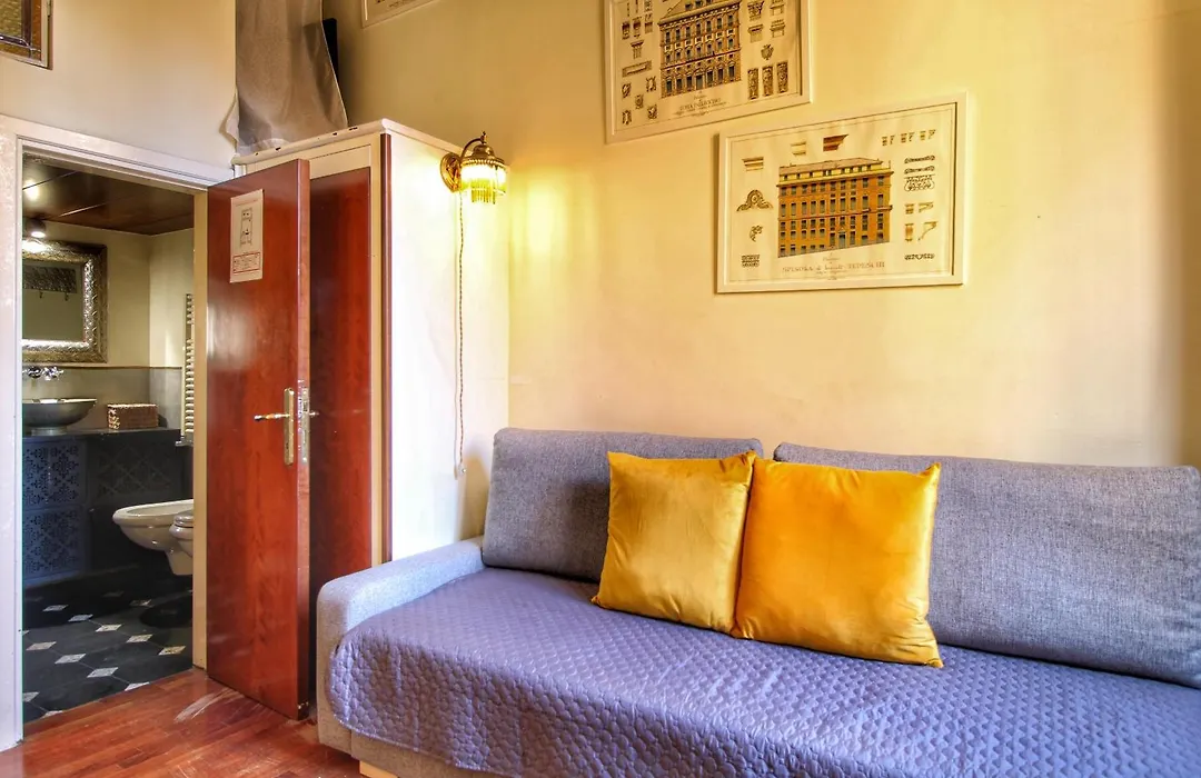 Trastevere Charming Romantic Loft By Yourhost-1